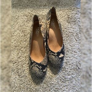 Vionic w/ Othaheel Technology Faux Snakeskin Wedge